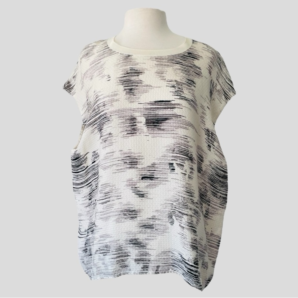 VINCE SILK BLOUSE SIZE MEDIUM - Picture 2 of 10